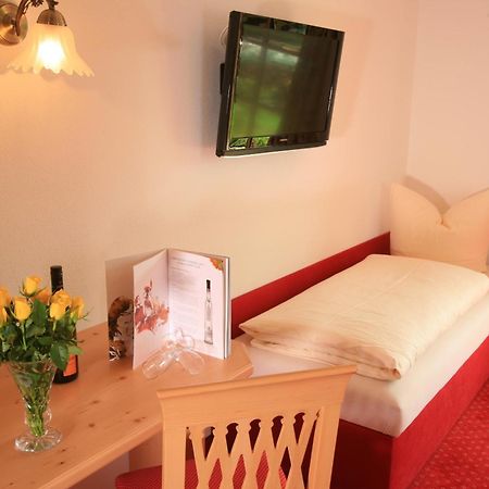 Pension Schweizerhaus Garni Weyarn Εξωτερικό φωτογραφία