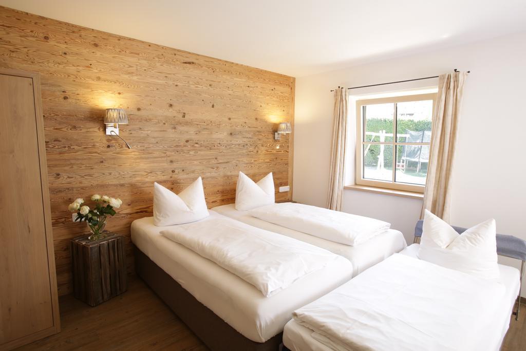 Pension Schweizerhaus Garni Weyarn Εξωτερικό φωτογραφία