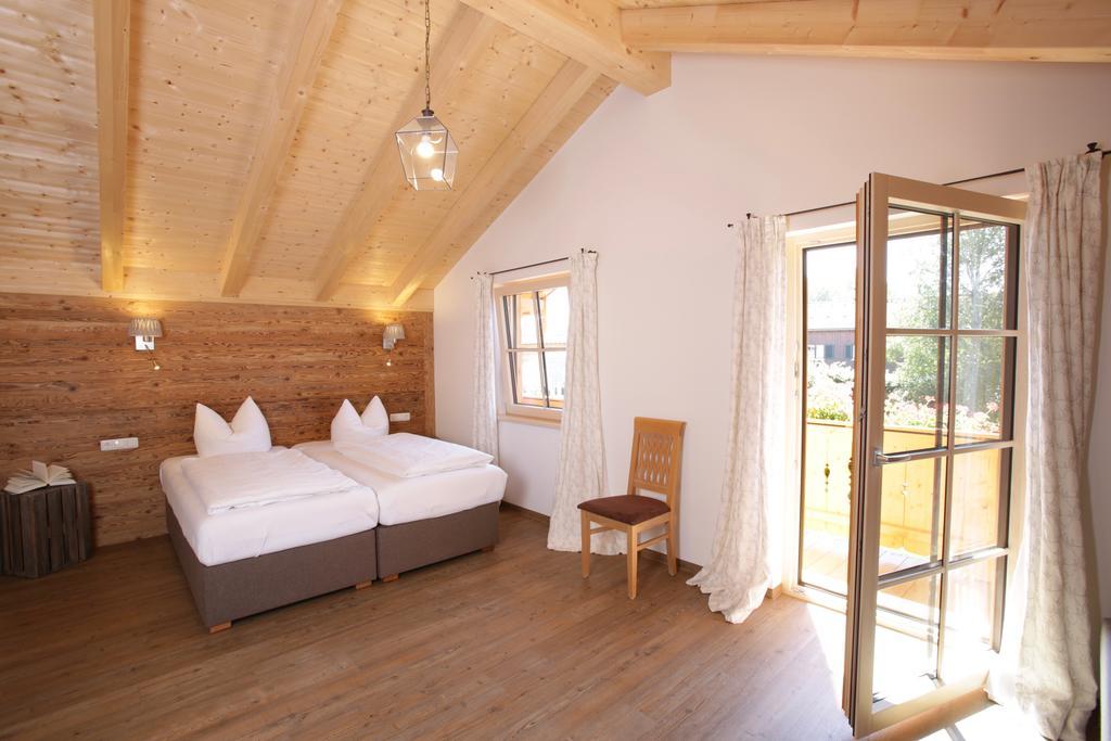 Pension Schweizerhaus Garni Weyarn Εξωτερικό φωτογραφία